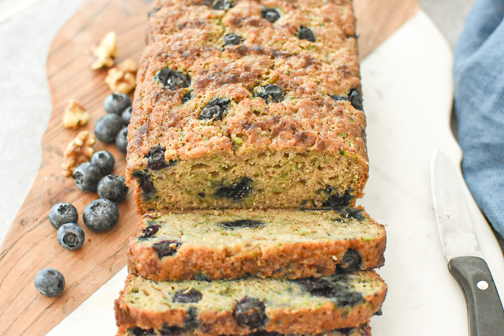 healthy low-sugar blueberry zucchini bread