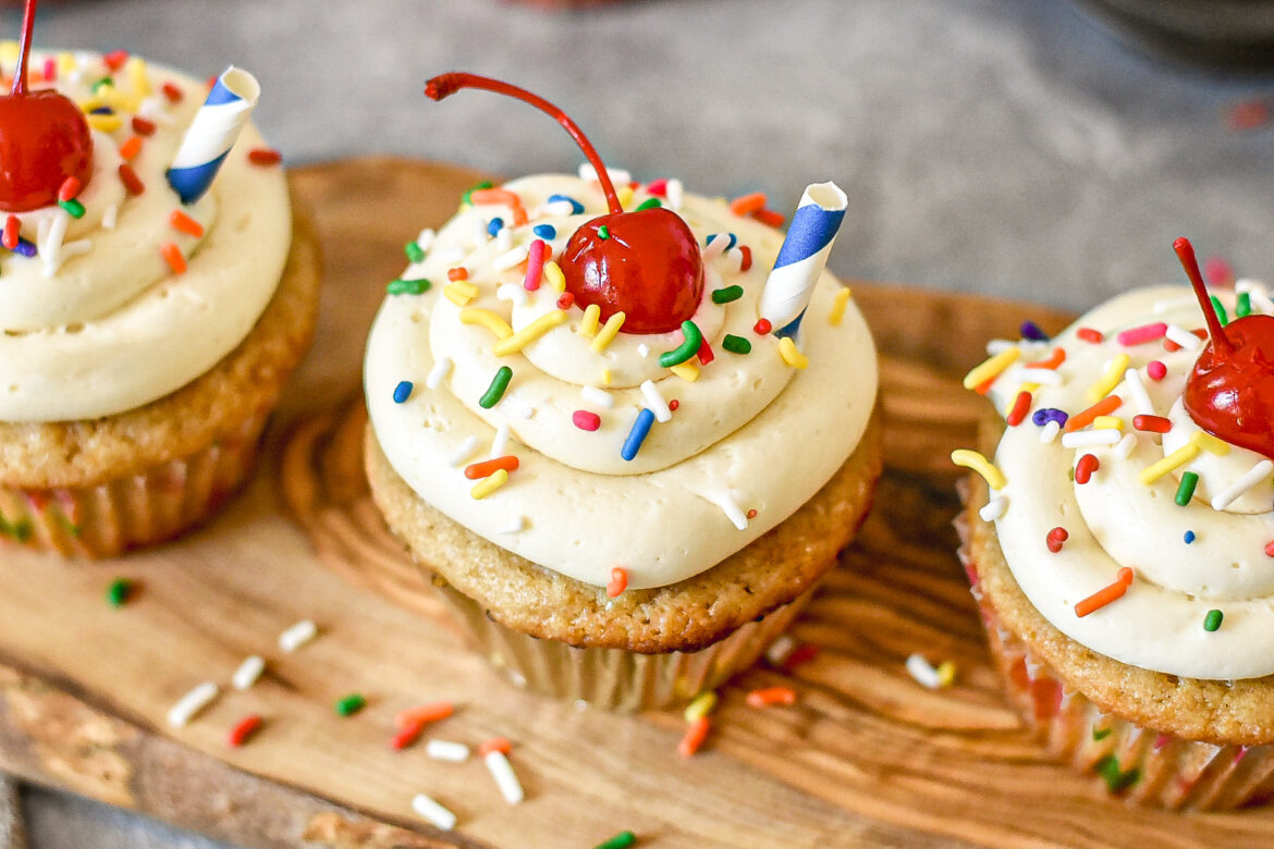 Vanilla Milkshake Cupcakes