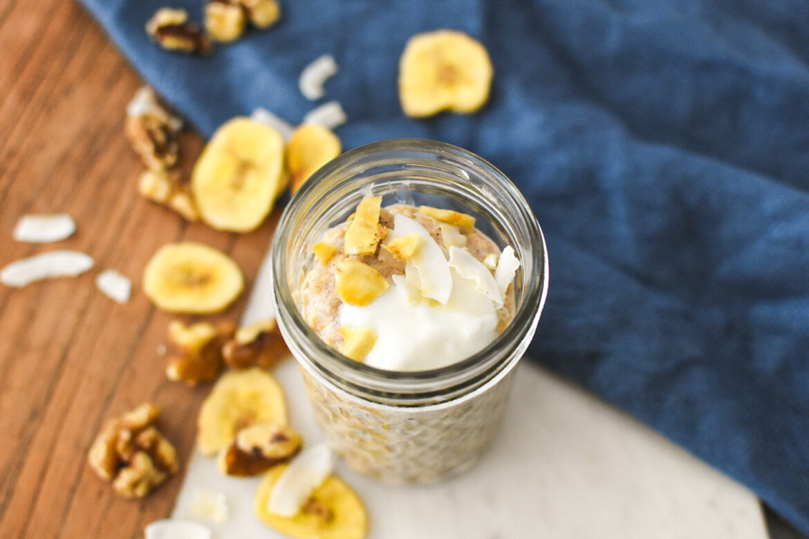 hummingbird cake overnight oats